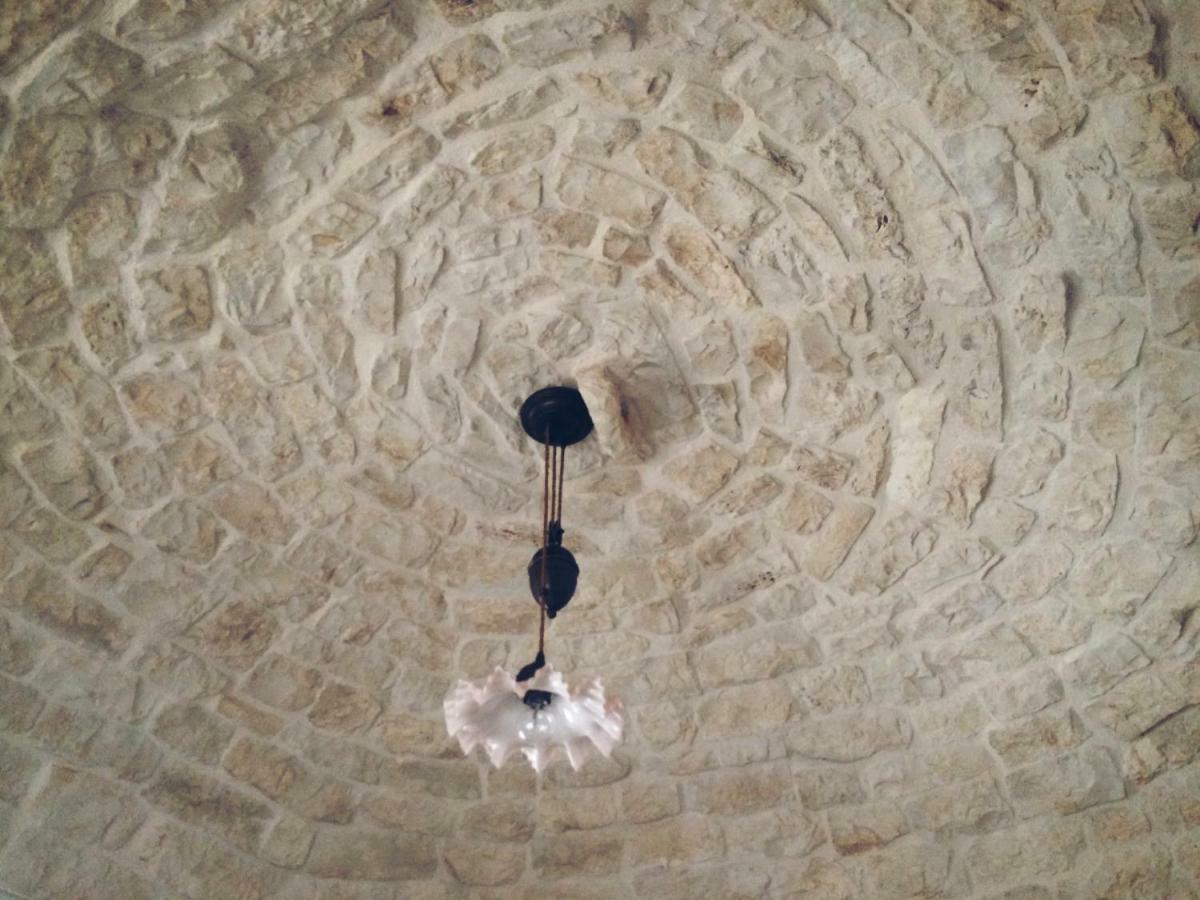 I Trulli Del Mulino Villa Locorotondo Bagian luar foto